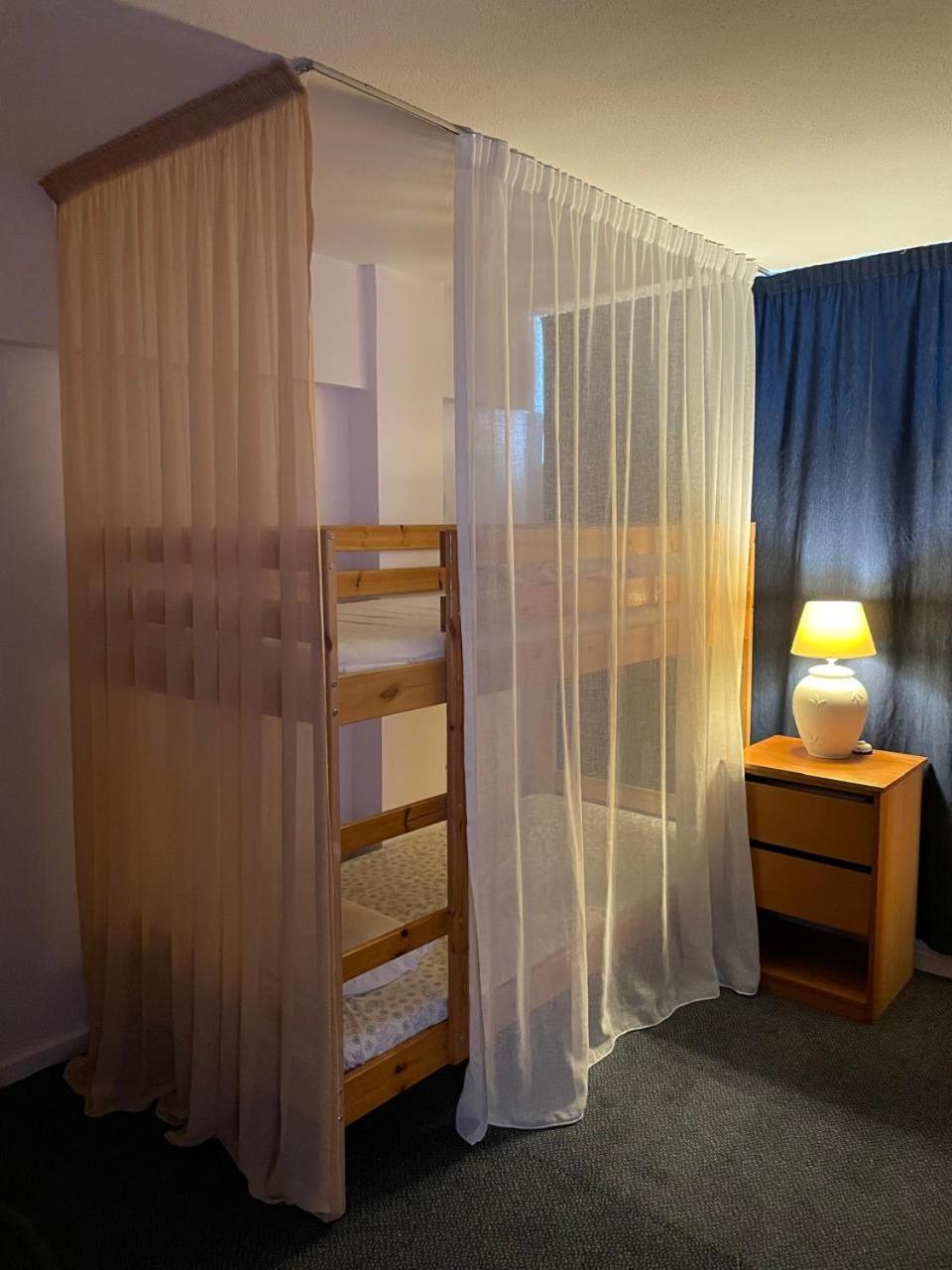 بافوس Premium Hostel Marina المظهر الخارجي الصورة