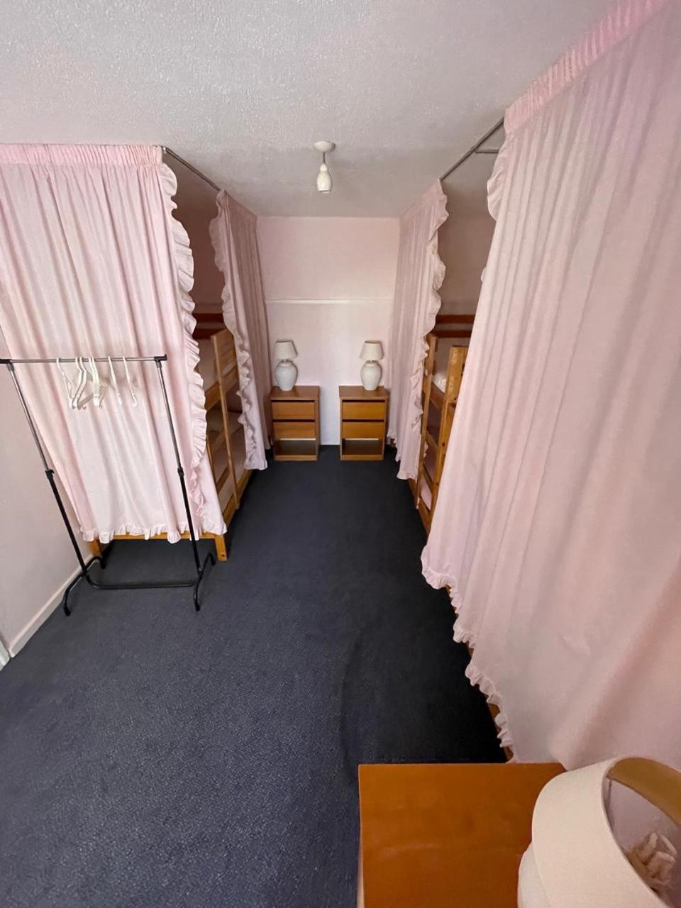بافوس Premium Hostel Marina المظهر الخارجي الصورة