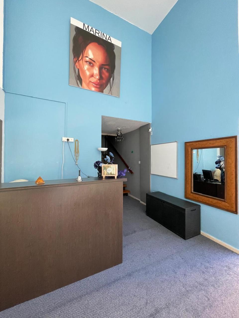 بافوس Premium Hostel Marina المظهر الخارجي الصورة