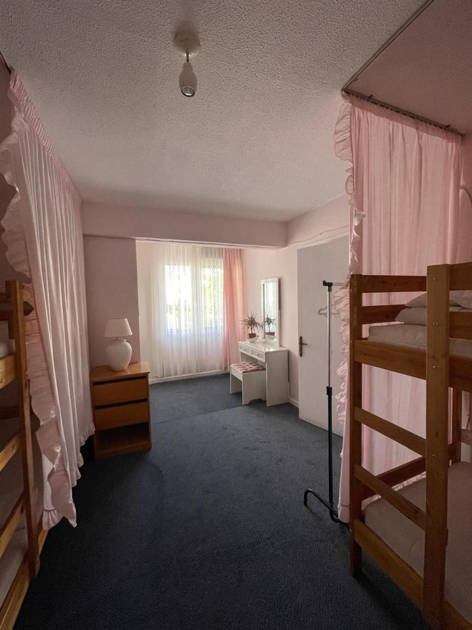 بافوس Premium Hostel Marina المظهر الخارجي الصورة